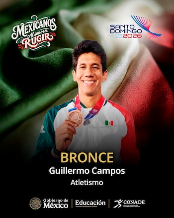 Retrato de Guillermo Campos, atleta sonriente con medalla de bronce al cuello, uniforme deportivo con emblema de México. Logotipos: Santo Domingo 2026 y Gobierno de México