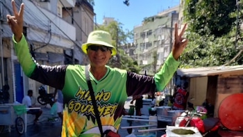 Se hace llamar “El Puma de Janeiro” y vendía choclos en la playa: quién es el argentino detenido por racismo en Brasil