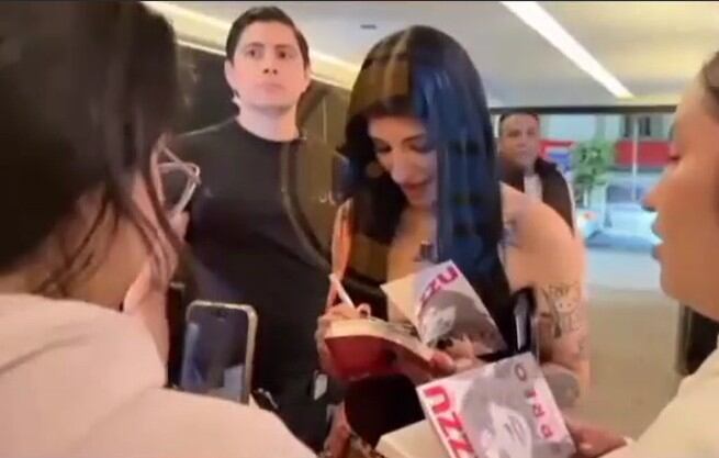 Cazzu se encuentra en CDMX por cuestiones laborales. (Captura de pantalla @cazzuoficial16)