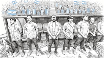 Ilustración de Lionel Scaloni y cuerpo técnico de Argentina en banco de suplentes, con tribuna de fanáticos que sostienen banderas celestes y blancas.