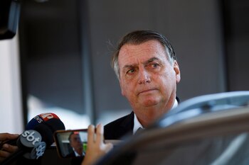 La Policía de Brasil investiga otra supuesta vacunación de Bolsonaro contra el coronavirus (REUTERS)