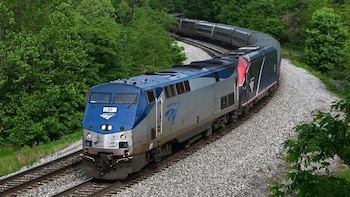 La ruta Floridian surge de la fusión temporal de los servicios Capitol Limited y Silver Star, debido a las obras en el túnel del East River (Captura YouTube CoasterFan2105)
