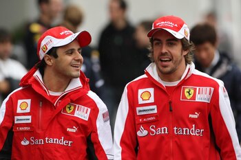 El ingeniero británico Rob Smedley y el piloto español Fernando Alonso.