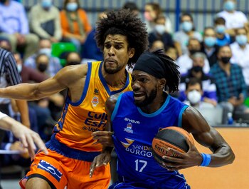 El pívot estadounidense del Hereda