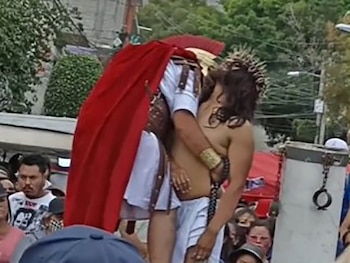 Hombre se desmayó por insolación