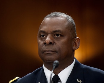 El general retirado Lloyd Austin,