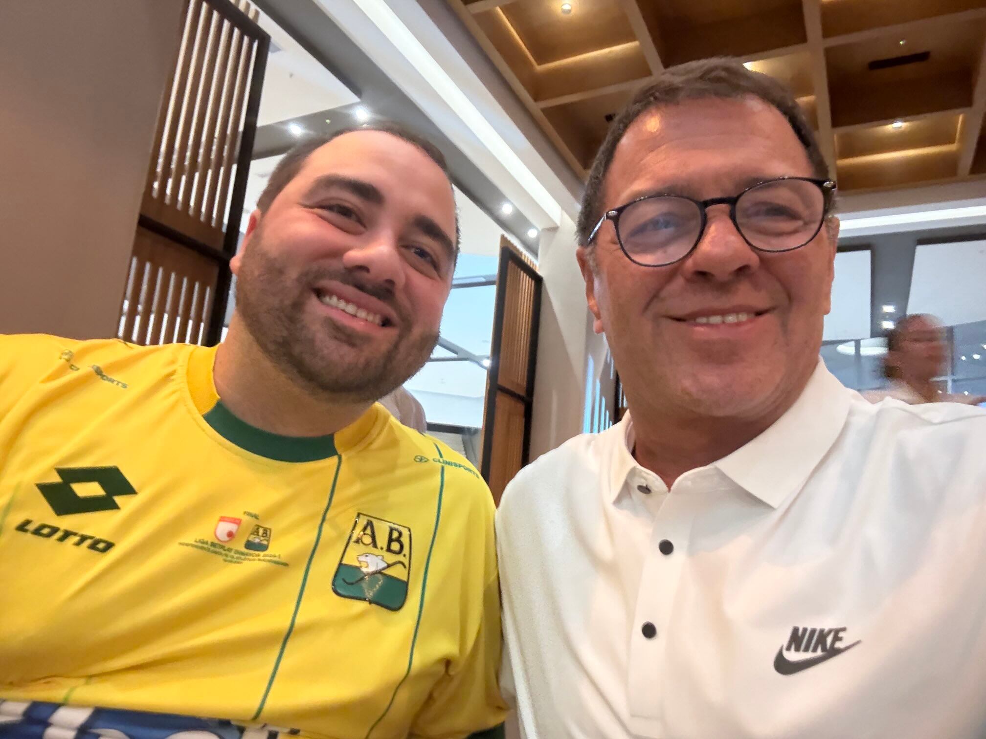 Tulio Gómez ha sido blanco de múltiples críticas por parte de la hinchada del América de Cali- crédito @tulioagomez/X