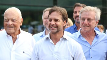 En fotos: Luis Lacalle Pou en la gran inauguración de un exclusivo edificio en Solanas
