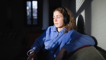 Los podcast han retomado fuerza entre los usuarios de las plataformas de streaming, sobre todo tras la pandemia de coronavirus (Getty Images/Lynda Raymond)