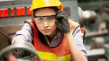 Mujeres representan el 50% del Estado, pero siguen rezagadas en sectores clave: Transportes y Energía y Minas concentran brechas