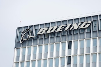 La investigación concluyó que Boeing presentó ante la FAA dos aviones para certificación de aeronavegabilidad sin cumplir las condiciones exigidas. (EFE/EPA/CAROLINE BREHMAN)