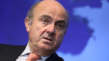 Luis de Guindos asegura que sin inmigración, el crecimiento de España está en riesgo