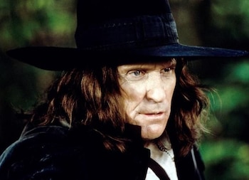 En el papel de Roger