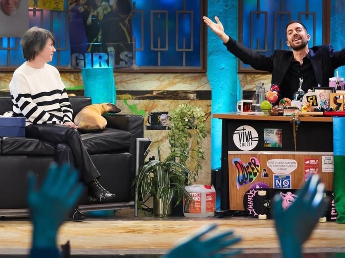 'La Revuelta' invita a una experta que jamás había sido entrevistada, y sorprende con su regalo: “Algo muy especial y muy preciado a lo que no todo el mundo tiene acceso” - Infobae