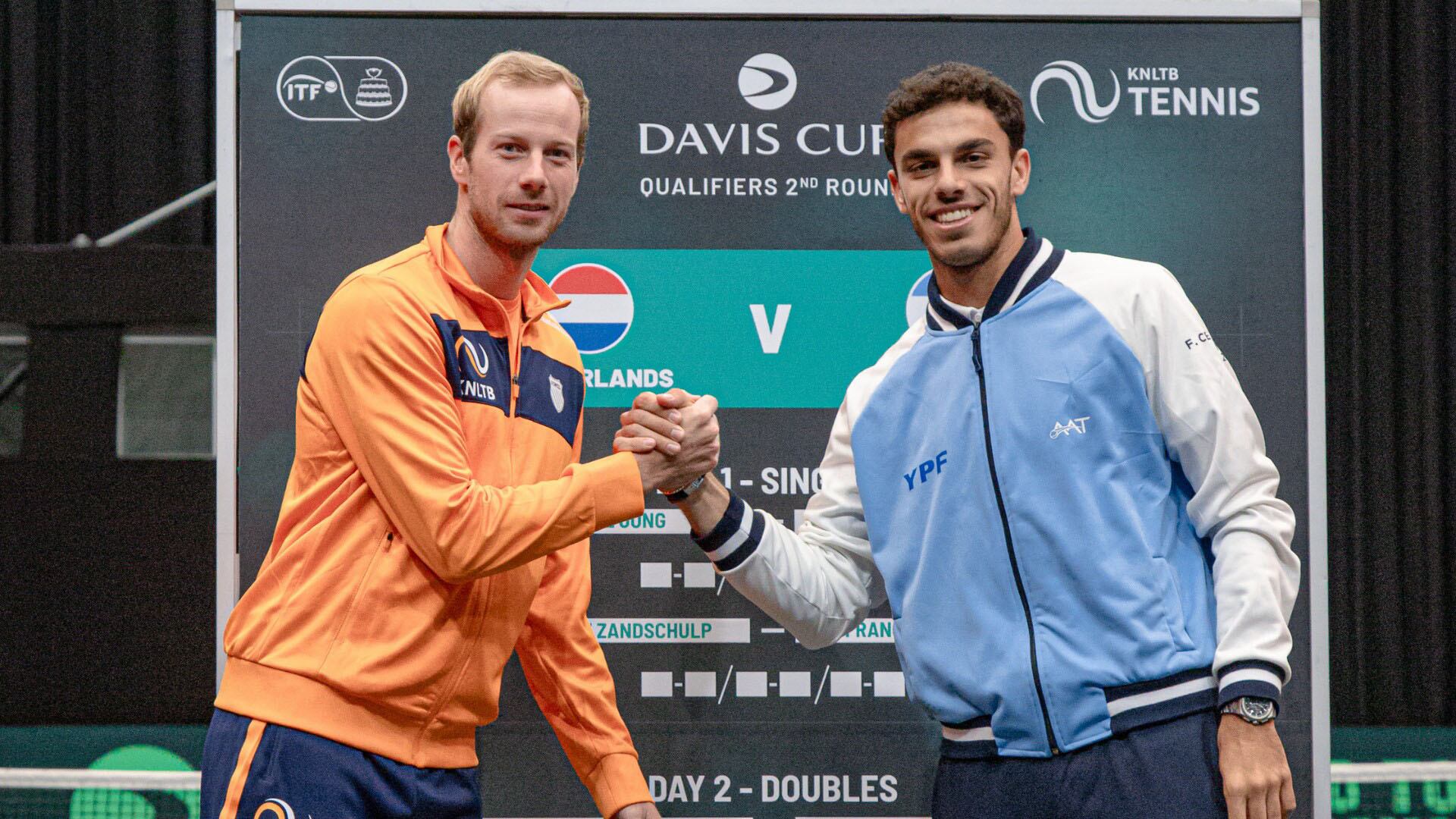 Francisco Cerúndolo es el mejor tenista del momento y cerrará la jornada ante el local Botic van de Zandschulp (Foto: Omar Rasjido / Prensa AAT)