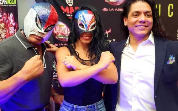 Fuerza Guerrera junto a su hijos: Hija de Fuerza Guerrera y Juventud Guerrera. (Especial)