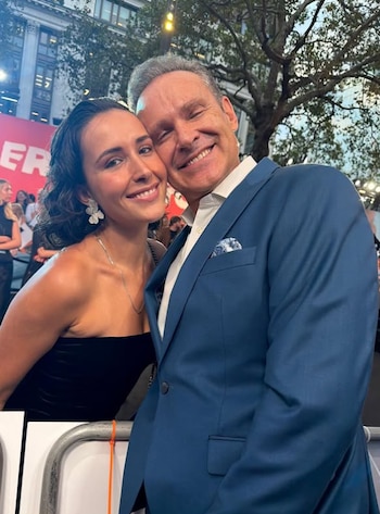 La joven colaboró de manera estrecha con el equipo principal durante las filmaciones
