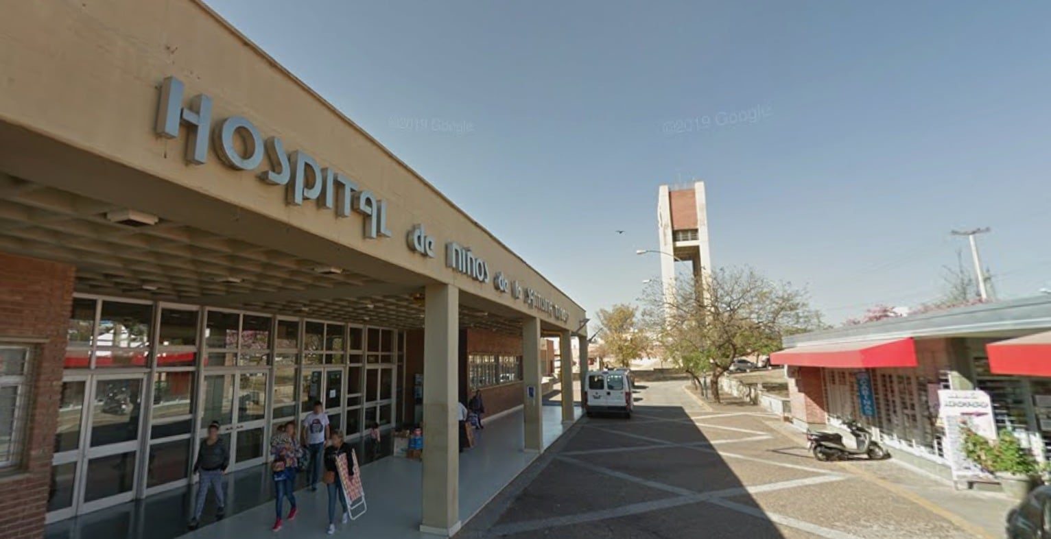 El menor herido en Córdoba fue trasladado al Hospital de Niños, donde permanece internado y evoluciona favorablemente tras recibir atención médica urgente