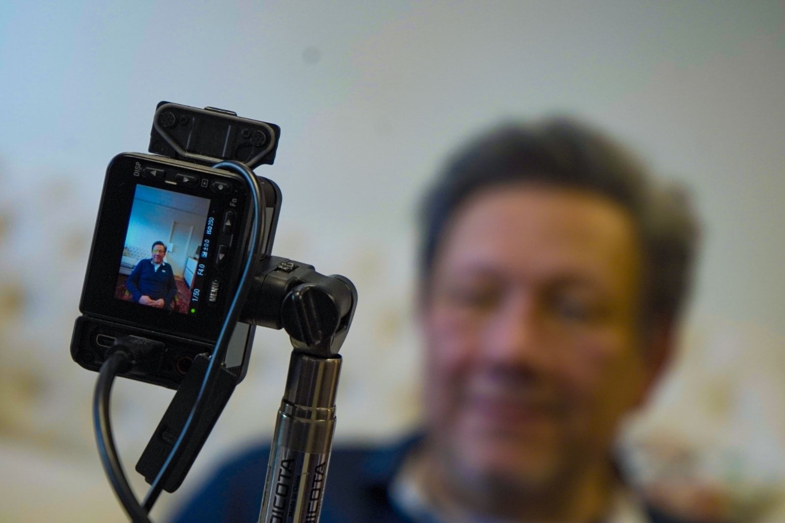 El nuevo servicio de DUI facilita a los salvadoreños gestionar, renovar o reponer su documento de identidad sin salir de Suecia ni esperar jornadas itinerantes./(Redes de Patricia Godinez)