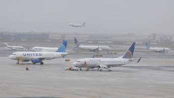 Hasta cuándo siguen las restricciones de vuelos en los aeropuertos de Nueva York