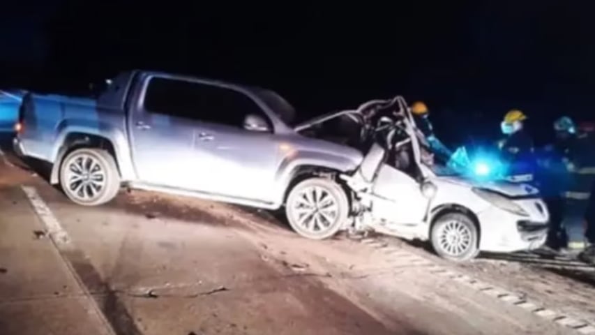 Así quedaron los dos vehículos tras el choque