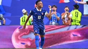 El exabrupto de Mbappé tras la clasificación de Francia ante Paraguay: “Perdón por la expresión”