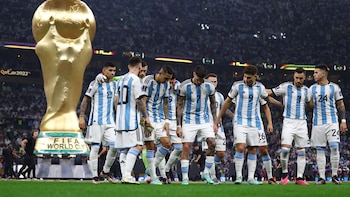 FIFA confirmó la indumentaria que vestirán Argentina y España en la gran final del Mundial 2026: el guiño a Qatar 2022 de la Scaloneta