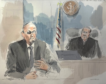 Salman Rushdie testificó en Bufalo en el juicio federal por terrorismo contra Hadi Matar por el apuñalamiento de 2022