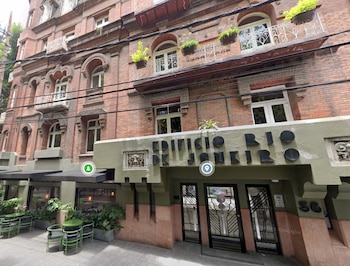 En la parte baja hay