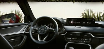 Tiene una pantalla TFT táctil