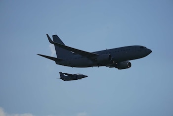 El Boeing 737 llegó