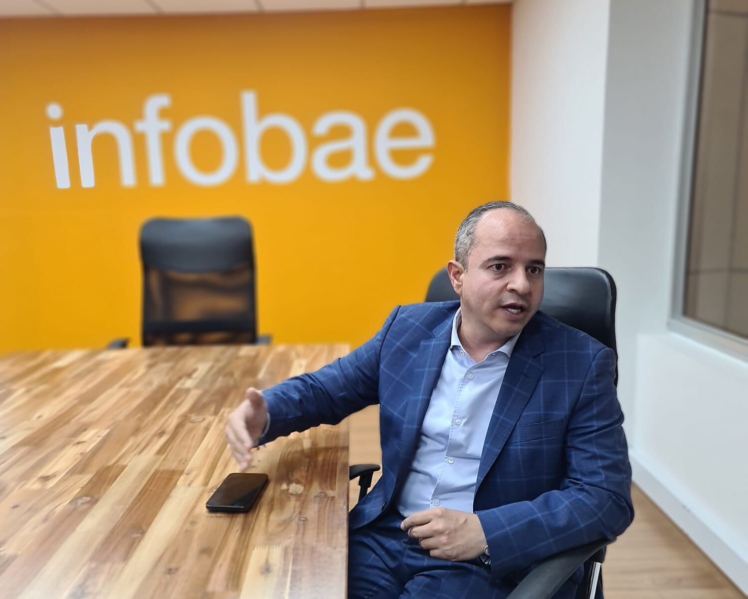 Representante Espinal dio entrevista a Infobae Colombia - crédito Prensa Juan Espinal