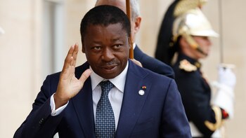 Angola propone a Togo como