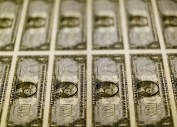 El dólar sigue en zona