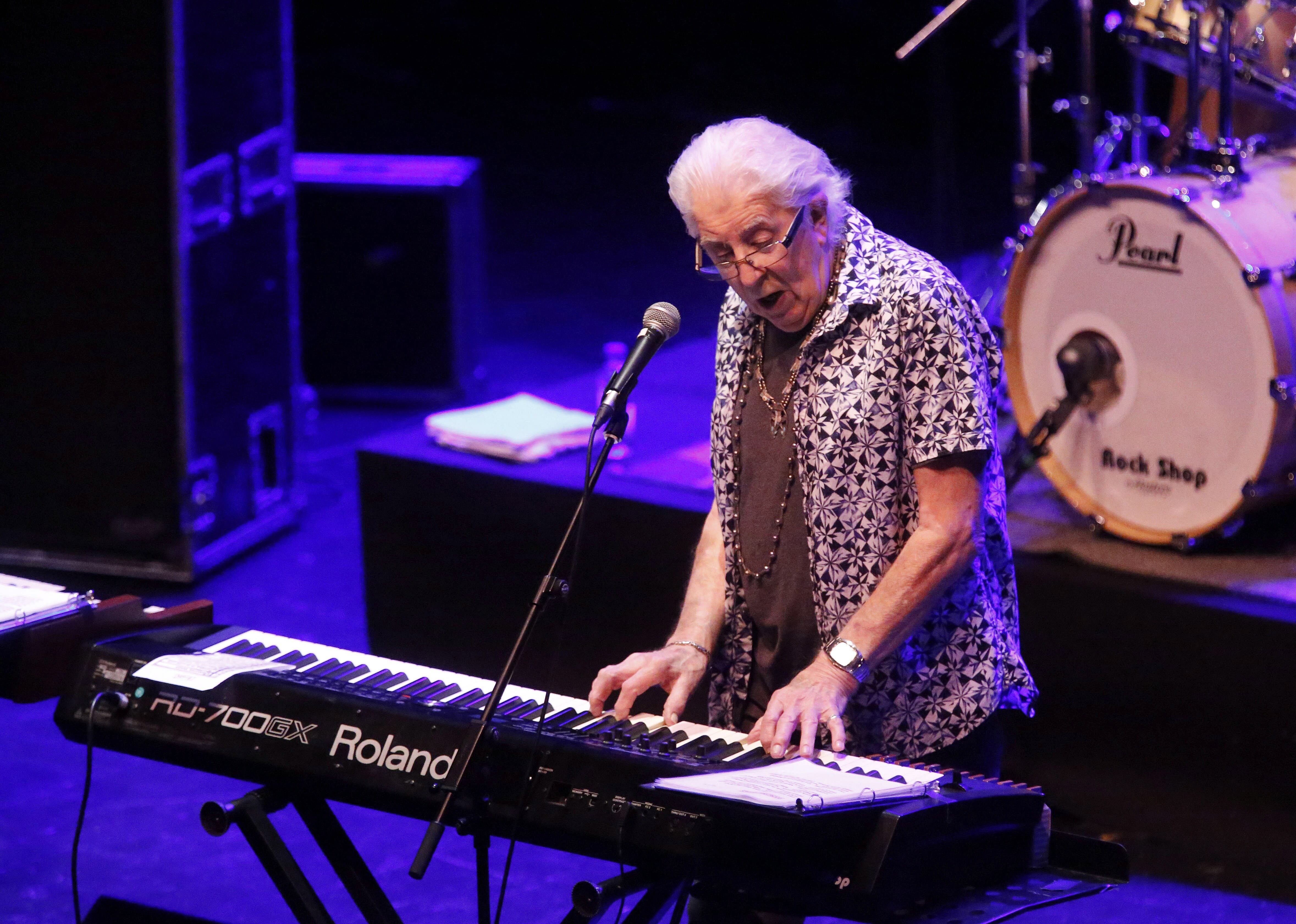 John Mayall en un concierto en el teatro de la Laboral de Gijón dentro de su gira