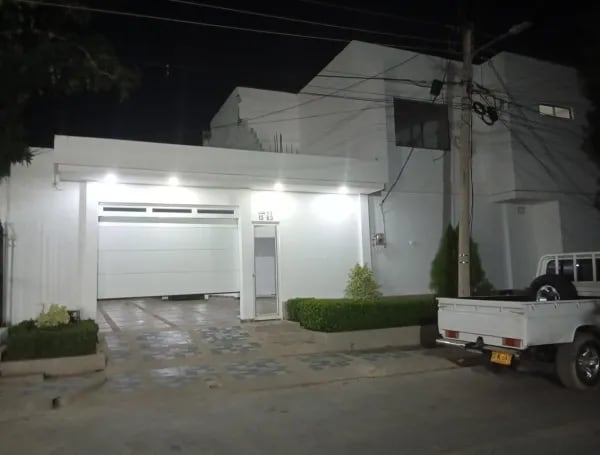 Investigadores rastrean quiénes son los propietarios del inmueble y verifican si fue arrendado mediante una plataforma de alquileres de corta duración. - crédito CityTv