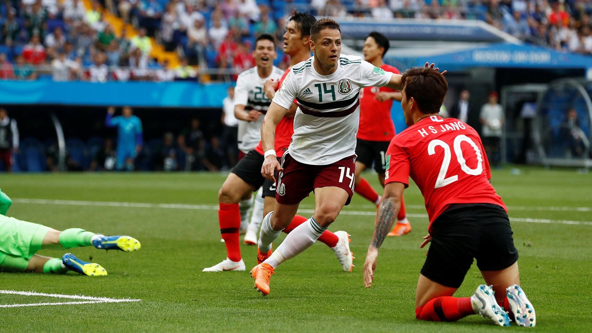 En el Mundial de Rusia 2018, figuras como Javier Hernández, Hirving Lozano y Carlos Vela fueron vitales para lograr la clasificación a octavos de final. REUTERS/Damir Sagolj
