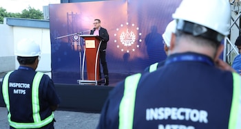 El ministro de Trabajo, Rolando Castro, presenta el despliegue de inspectores del MTPS para supervisar el cumplimiento de derechos laborales durante las Fiestas Agostinas (Cortesía: Ministerio de Trabajo).