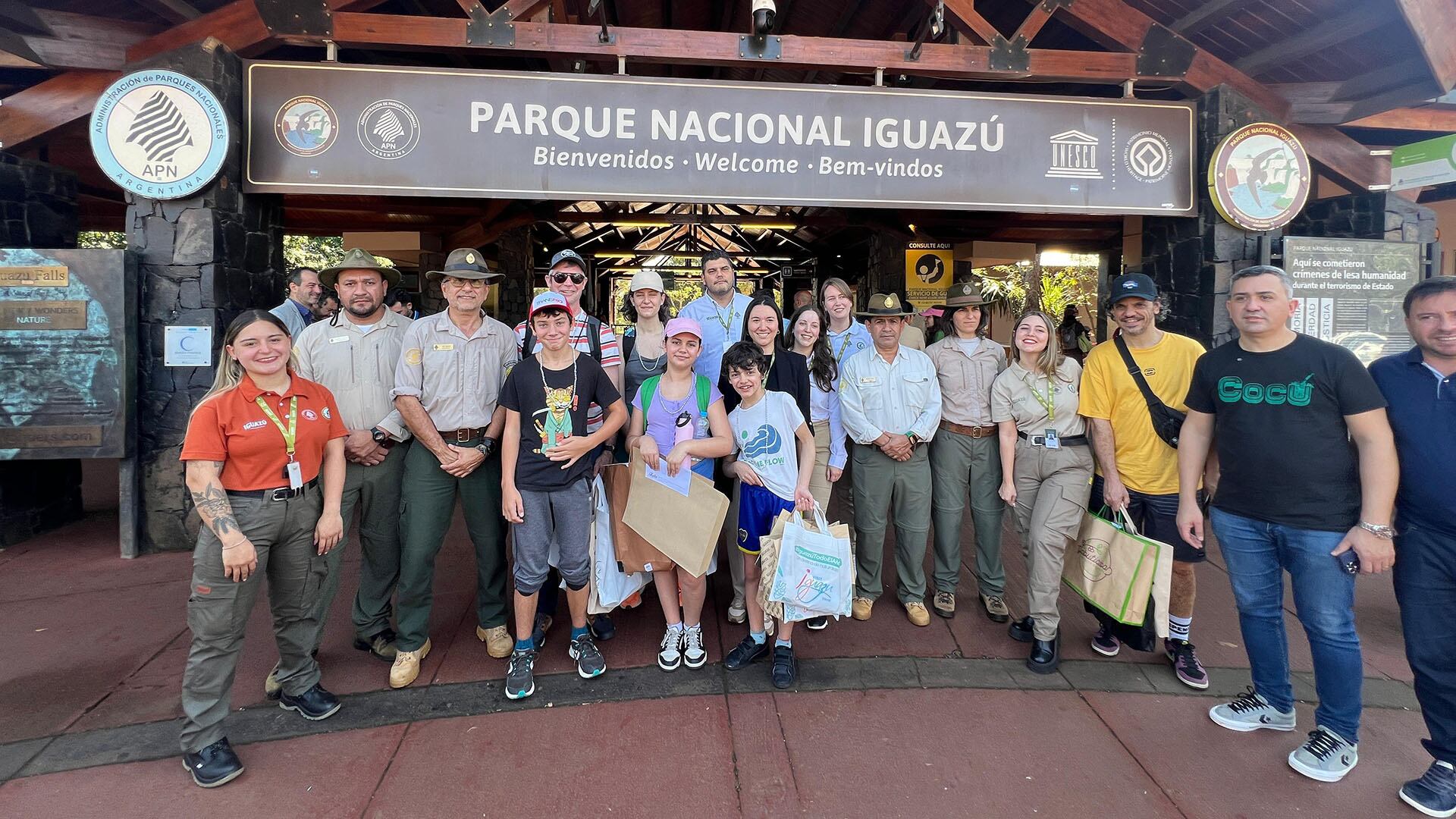 El Parque Nacional Iguazú recibió a dos familias