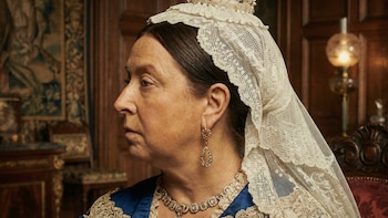 Cartas secretas, pretendientes insólitos y