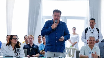 Ministro de Agricultura causó polémica por decir que el arroz “ya no es negocio” en Colombia: “Siembren marañón”
