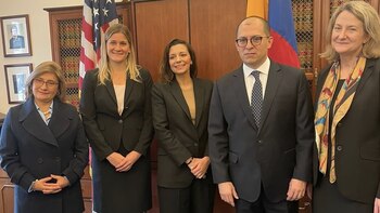 Francisco Barbosa ya “presenta” en