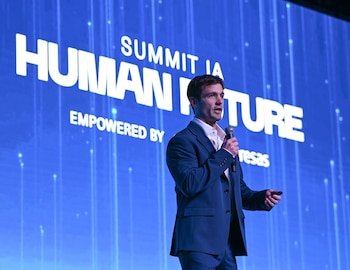 La cumbre invita a repensar el rol de las personas y la inteligencia artificial bajo la consigna '¿protagonistas o espectadores?' en el nuevo entorno laboral.