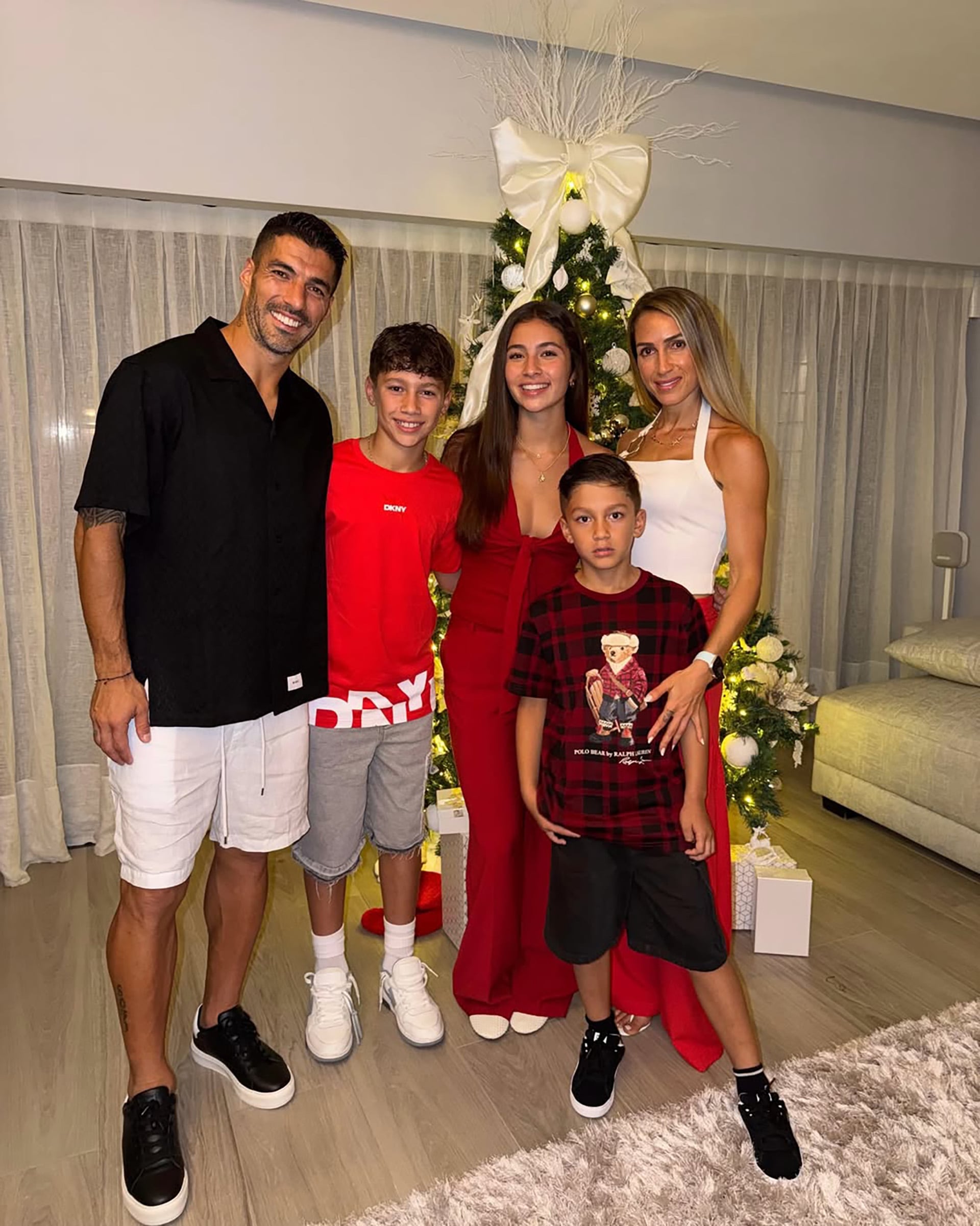Luis Suárez y Sofía Balbi compartieron mensajes para celebrar la Navidad (@sofibalbi)