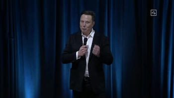 Elon Musk durante la presentación