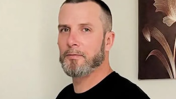 La historia del hombre que rescató a su hijo y perdió la vida en Cocoa Beach: la advertencia que deja una tragedia familiar