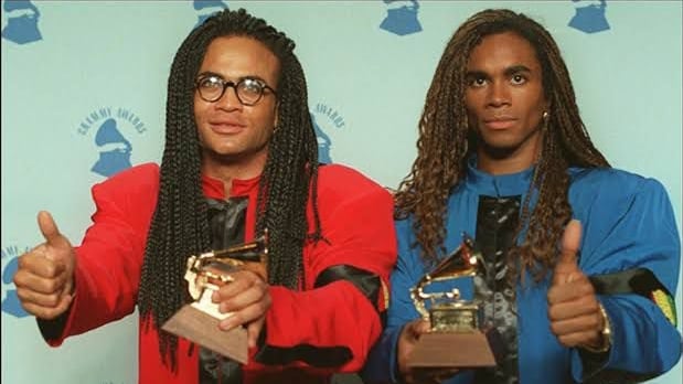 El Grammy a Mejor Artista Nuevo fue revocado a Milli Vanilli tras confirmarse que usaron voces de músicos de sesión (Foto: Twitter/@idiolscpop)