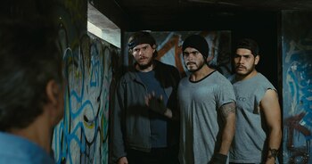 “Atrapado, luchando por un sueño"