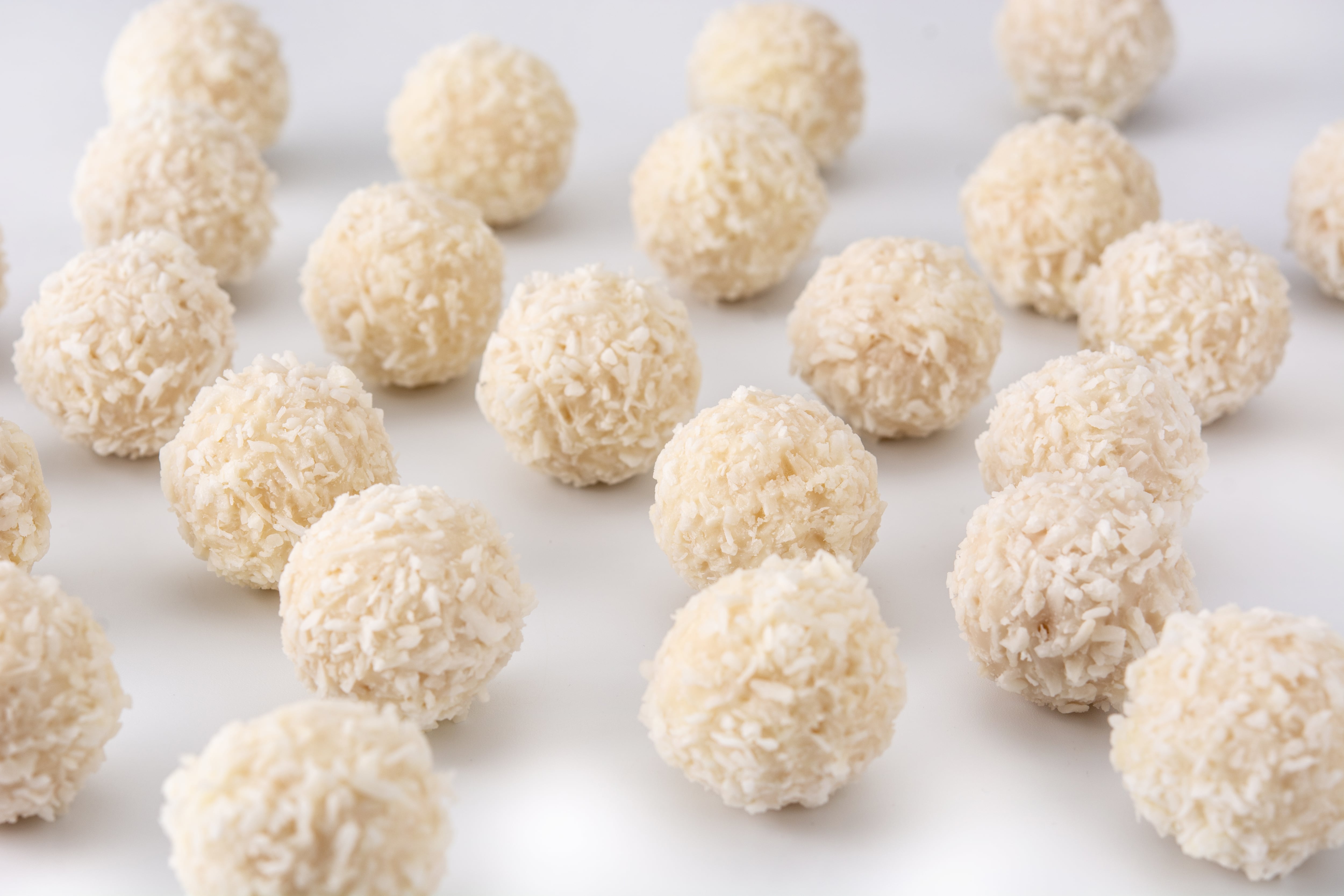 Panellets de coco: paso a paso de la receta del dulce tradicional de Cataluña