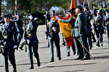 La jura de bandera presidida por el rey Felipe VI, a 12 de abril de 2024, en Baeza, Jaén. (Juan de Dios Ortiz / Europa Press)